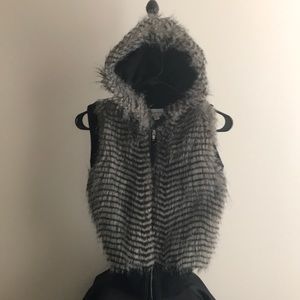 Faux Fur Hooded Sweater Vest